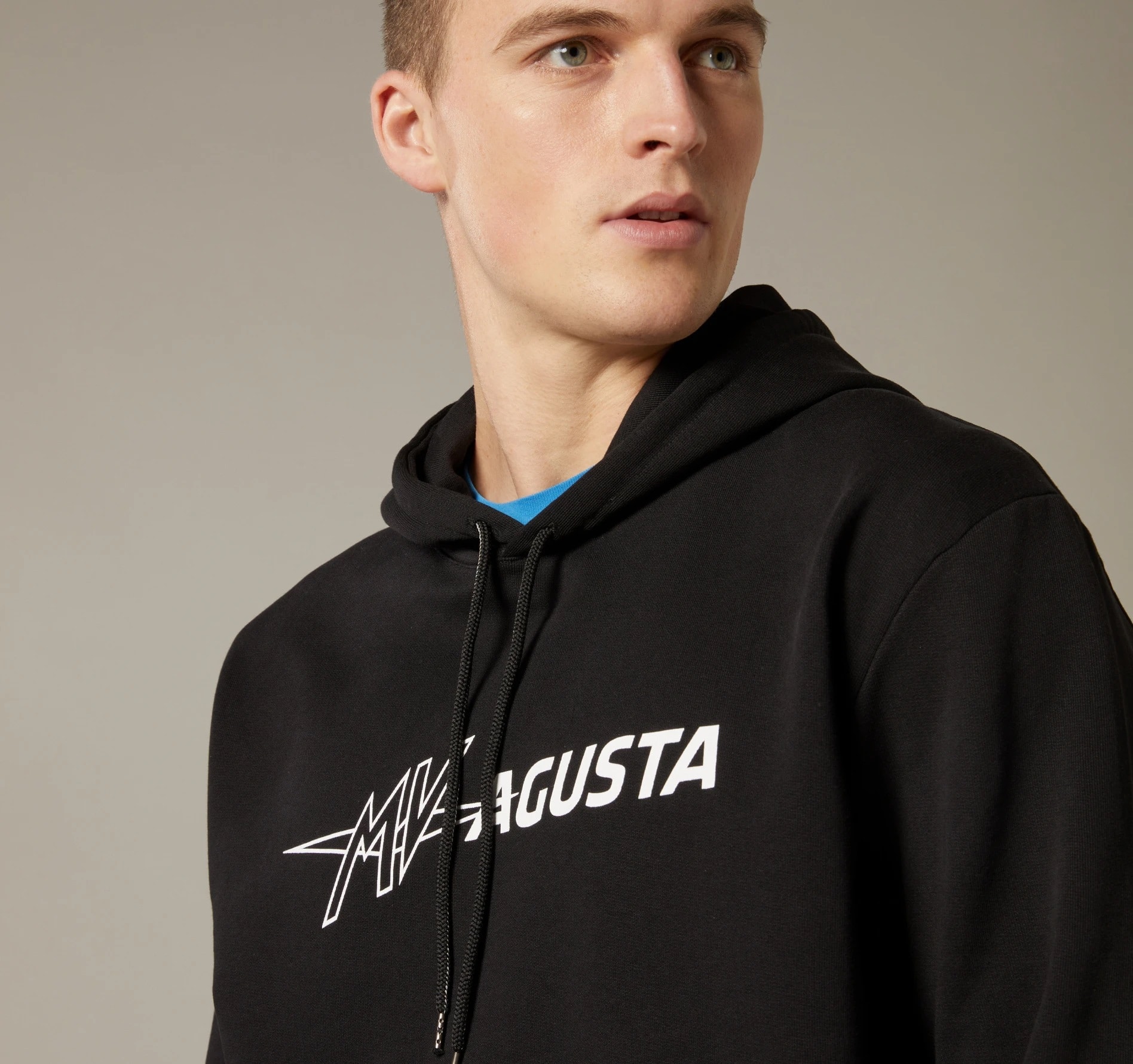 sweat noir 1